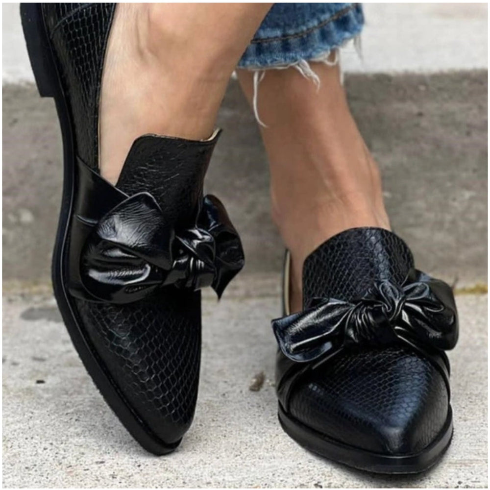 Karla| Loafers med slipsdetalje